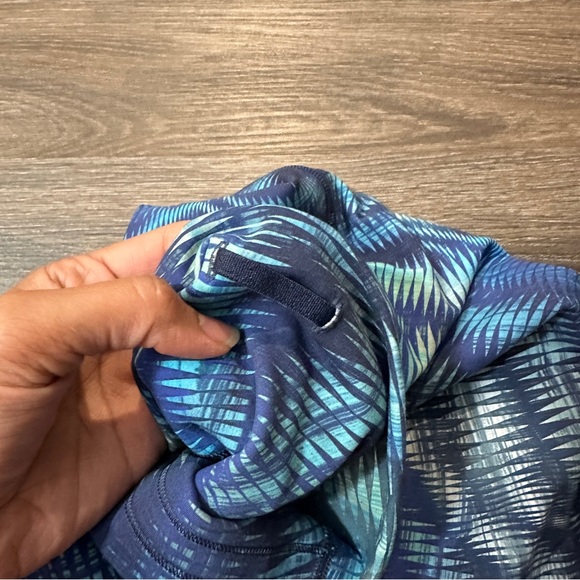 Lululemon Wunder Train High-Rise Crop 23" Foil
Shapeshifter Flux Blue Multi sz 8 - Picture 9 of 13